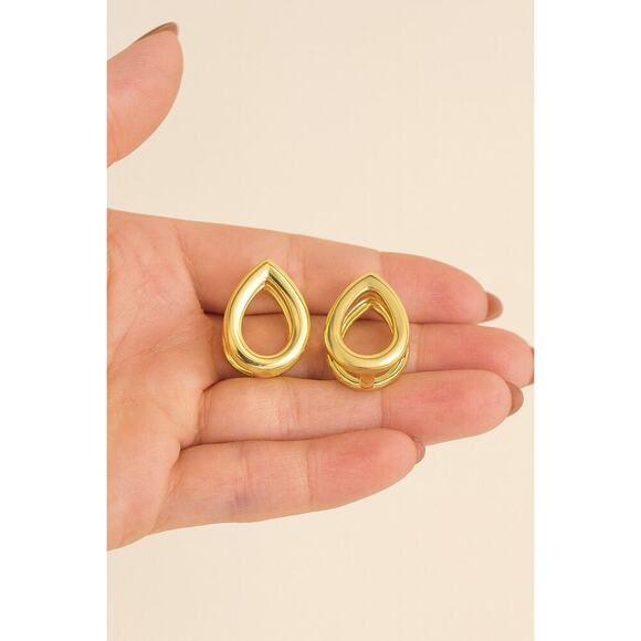 18K Gold Filled Teardrop Huggie Earrings – Minimalist Modern Design - Picture 3 of 5